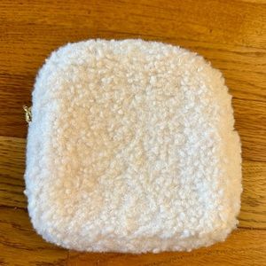 Stoney Clover Sherpa Mini Pouch in Marshmellow